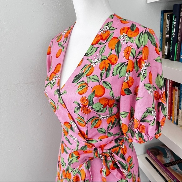 Finders keepers Aranciata pink wrap dress size small - Picture 10 of 15